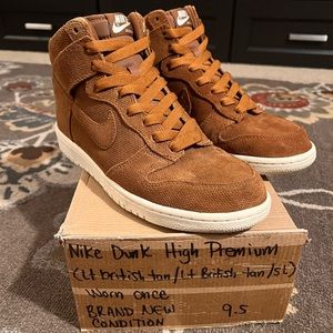 Nike Dunk Brown Suede